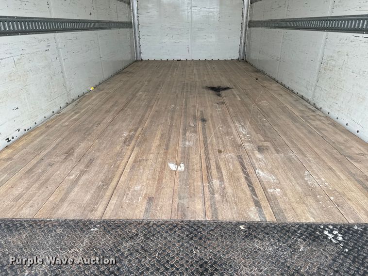 image for item EE7480 2017 Freightliner Business Class M2 box truck