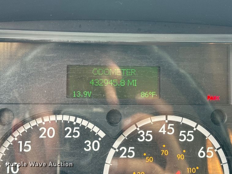 image for item EE7480 2017 Freightliner Business Class M2 box truck