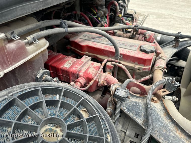 image for item EE7481 2017 Freightliner M2106 box truck