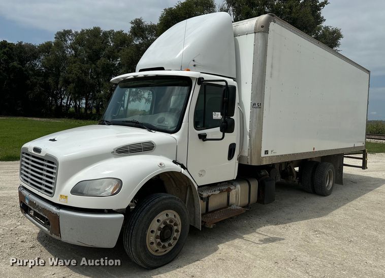 image for item EE7482 2017 Freightliner Business Class M2 box truck