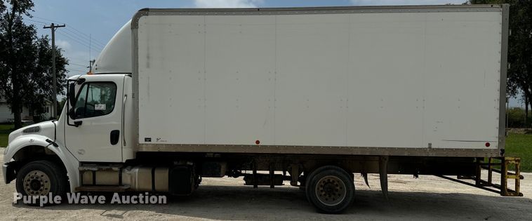 image for item EE7482 2017 Freightliner Business Class M2 box truck