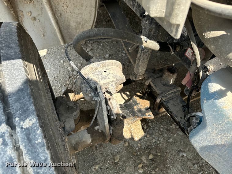 image for item EE7482 2017 Freightliner Business Class M2 box truck