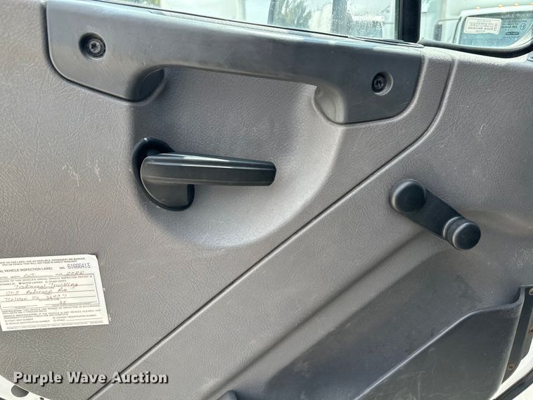 image for item EE7482 2017 Freightliner Business Class M2 box truck