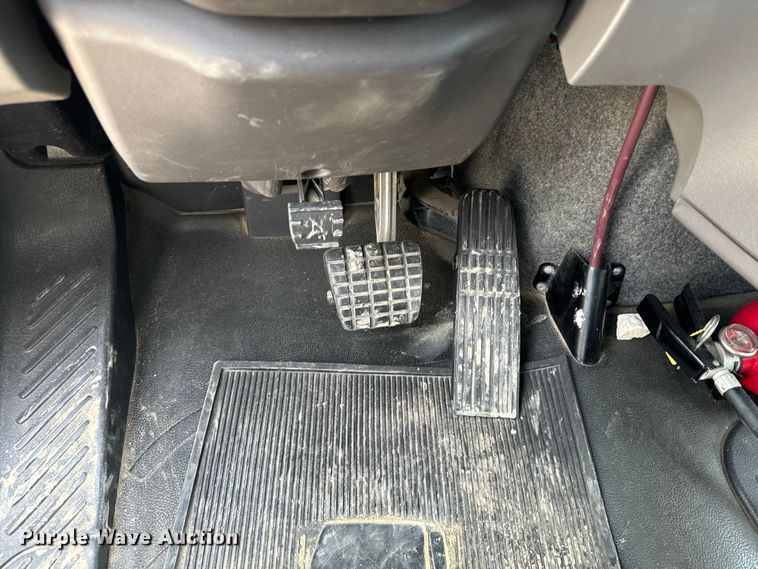 image for item EE7482 2017 Freightliner Business Class M2 box truck