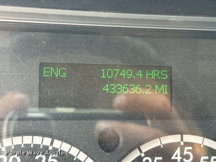 image for item EE7482 2017 Freightliner Business Class M2 box truck