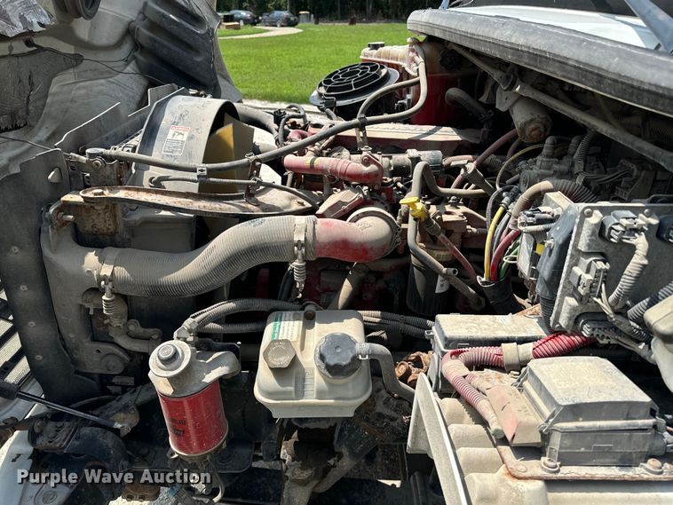 image for item EE7482 2017 Freightliner Business Class M2 box truck