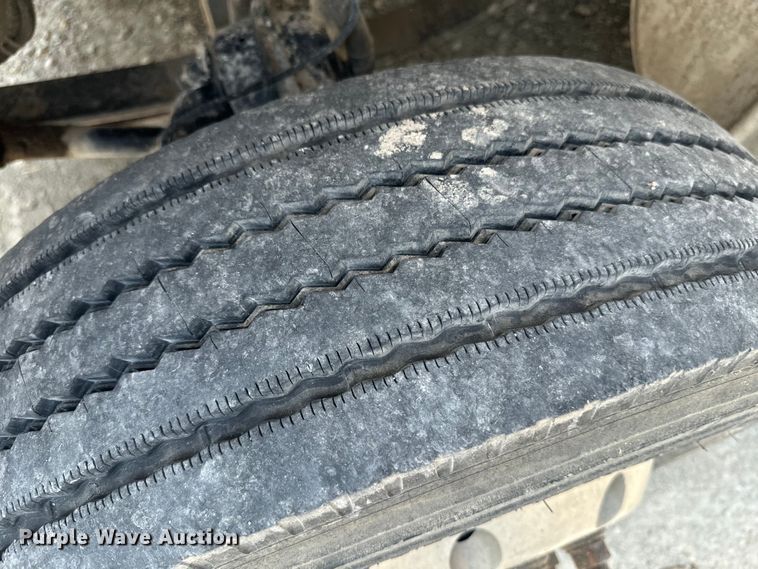 image for item EE7482 2017 Freightliner Business Class M2 box truck