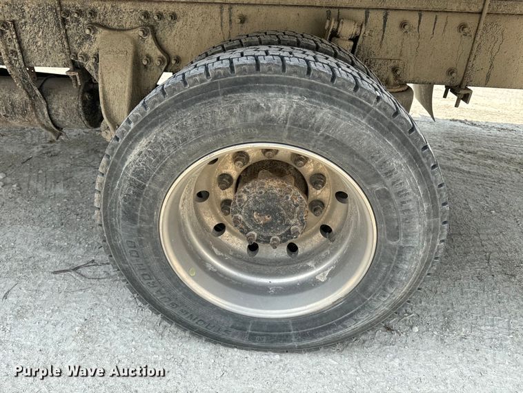 image for item EE7482 2017 Freightliner Business Class M2 box truck