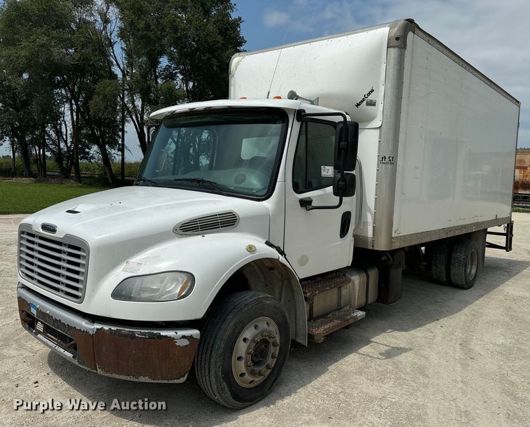 image for item EE7483 2017 Freightliner Business Class M2 box truck