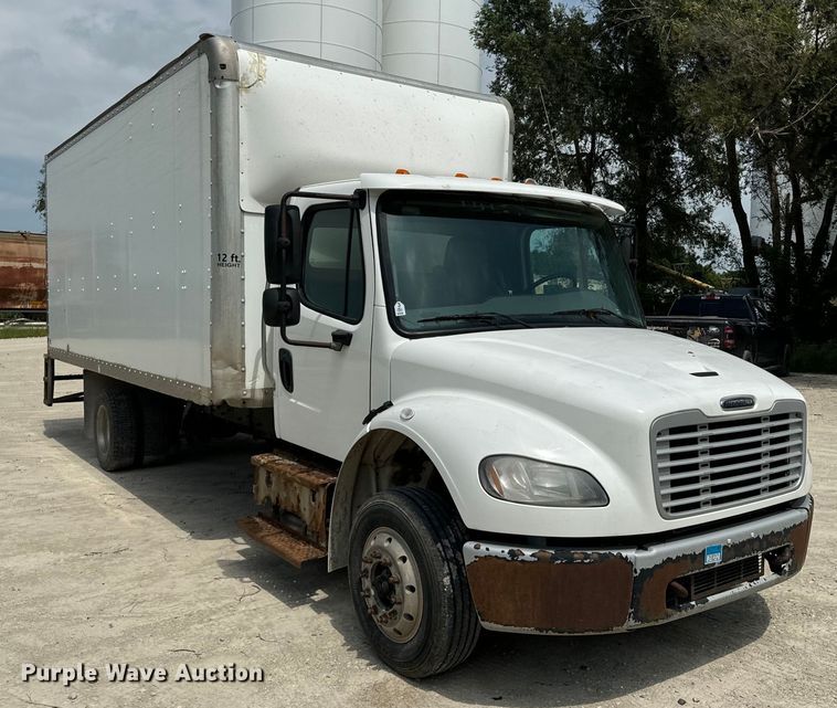 image for item EE7483 2017 Freightliner Business Class M2 box truck