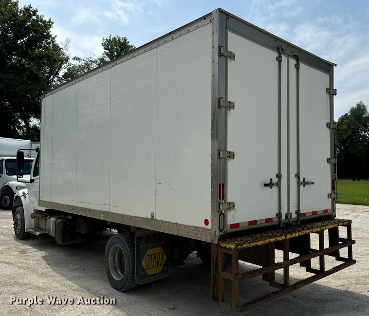 image for item EE7483 2017 Freightliner Business Class M2 box truck