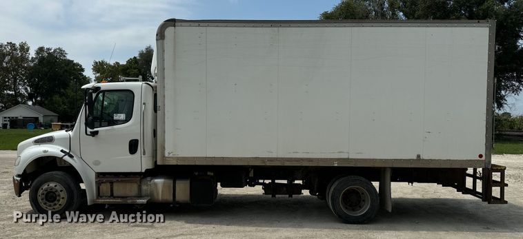 image for item EE7483 2017 Freightliner Business Class M2 box truck