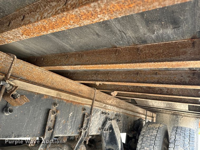 image for item EE7483 2017 Freightliner Business Class M2 box truck