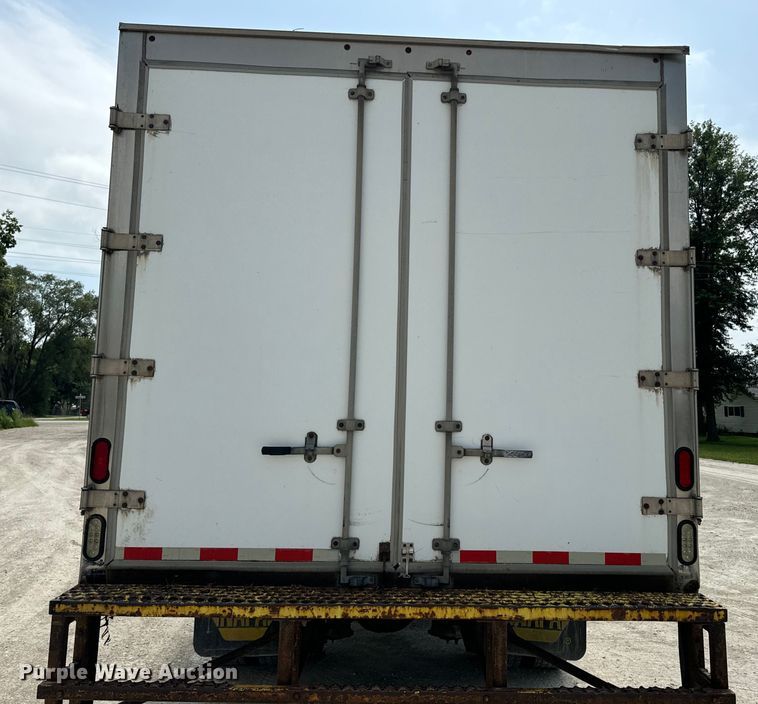 image for item EE7483 2017 Freightliner Business Class M2 box truck