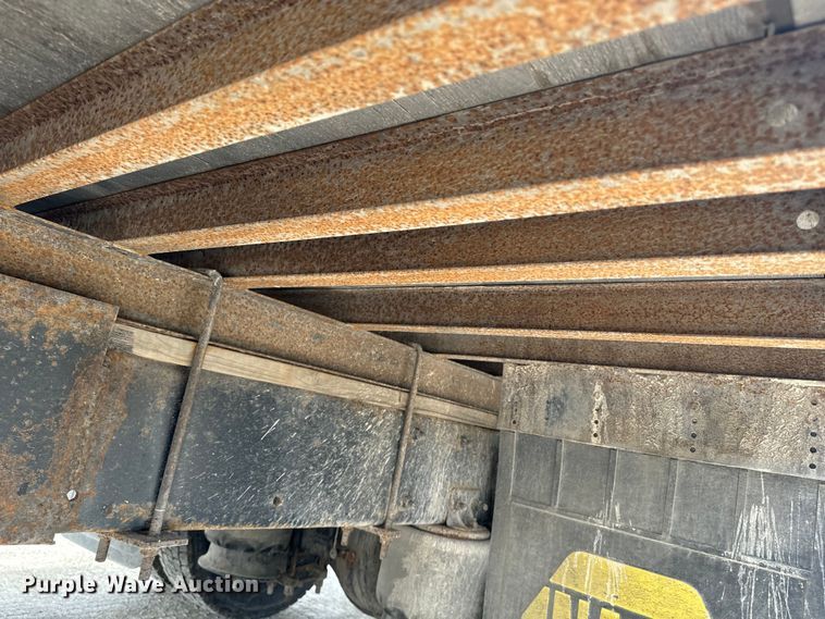 image for item EE7483 2017 Freightliner Business Class M2 box truck