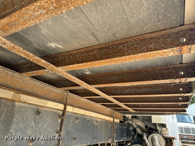 image for item EE7483 2017 Freightliner Business Class M2 box truck