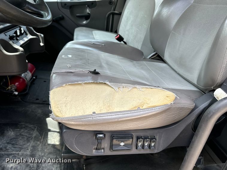 image for item EE7483 2017 Freightliner Business Class M2 box truck