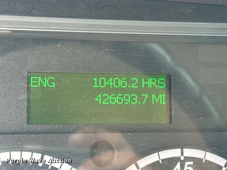 image for item EE7483 2017 Freightliner Business Class M2 box truck