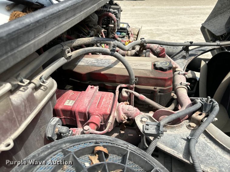 image for item EE7483 2017 Freightliner Business Class M2 box truck