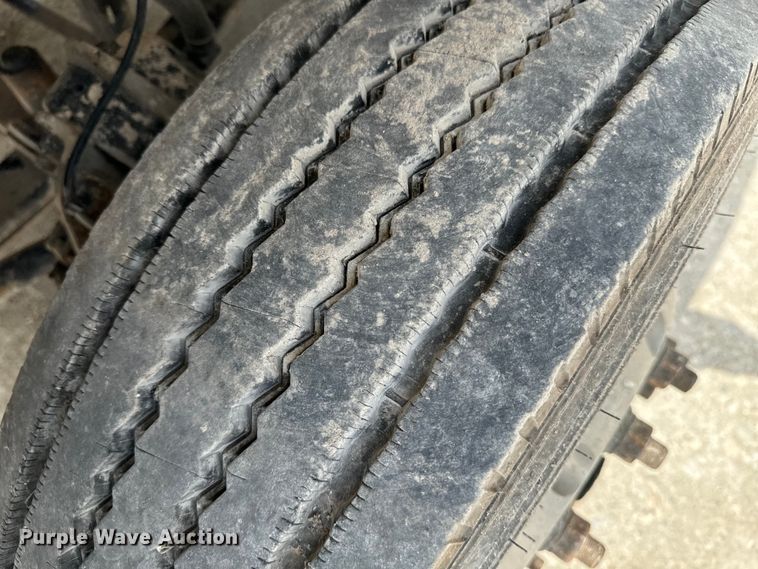 image for item EE7483 2017 Freightliner Business Class M2 box truck