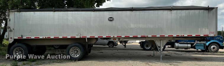 image for item EE7486 2011 Mac end dump trailer