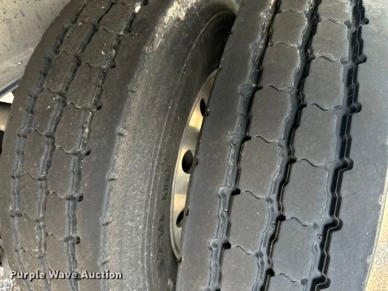 image for item EE7486 2011 Mac end dump trailer