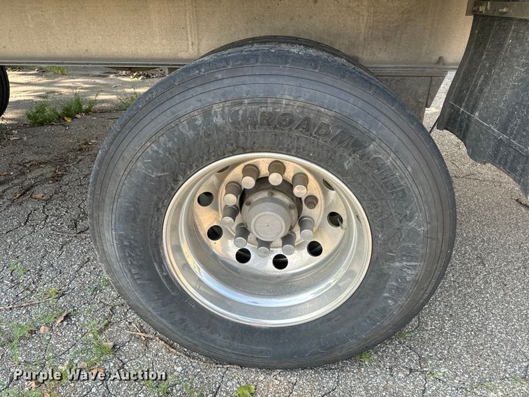 image for item EE7486 2011 Mac end dump trailer