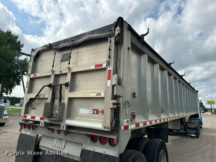 image for item EE7488 2000 East U28 end dump trailer