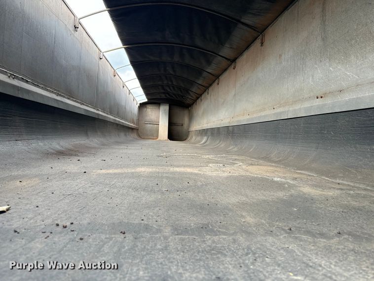 image for item EE7488 2000 East U28 end dump trailer