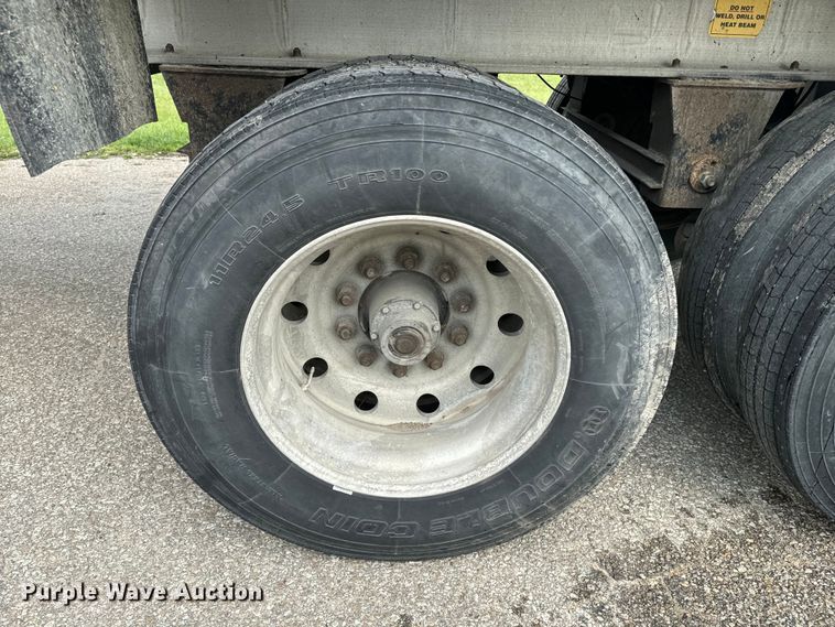image for item EE7488 2000 East U28 end dump trailer