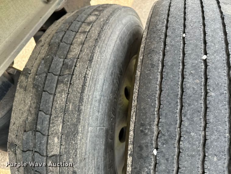 image for item EE7488 2000 East U28 end dump trailer