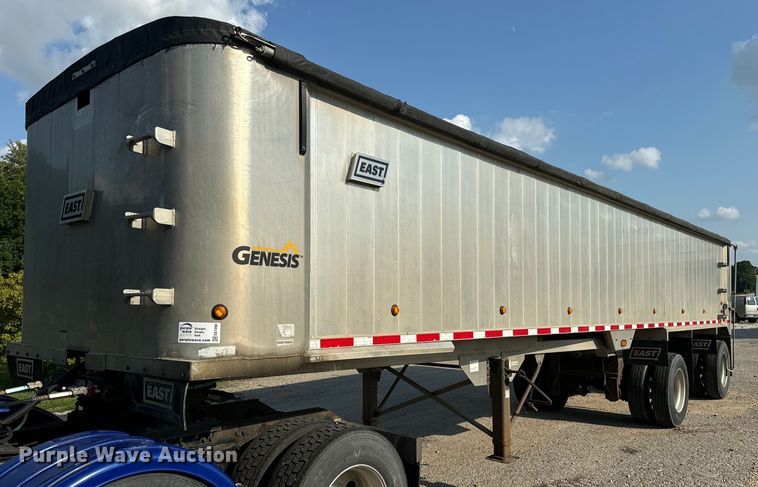 image for item EE7490 2012 East end dump trailer