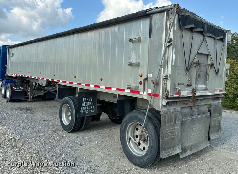 image for item EE7490 2012 East end dump trailer
