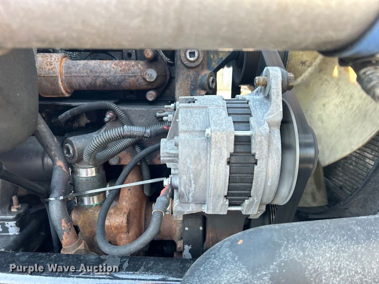 image for item EG0819 2000 Freightliner  FLD semi truck