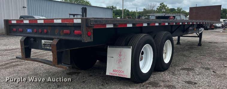 image for item EG0842 1996 Fruehauf Trailer Corporation PBFL-NF2S-451 flatbed trailer