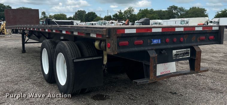 image for item EG0842 1996 Fruehauf Trailer Corporation PBFL-NF2S-451 flatbed trailer