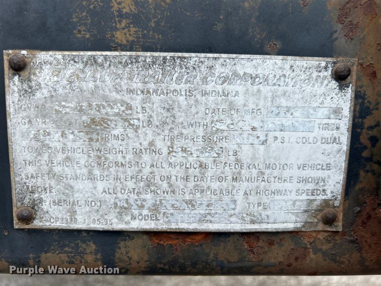 image for item EG0842 1996 Fruehauf Trailer Corporation PBFL-NF2S-451 flatbed trailer