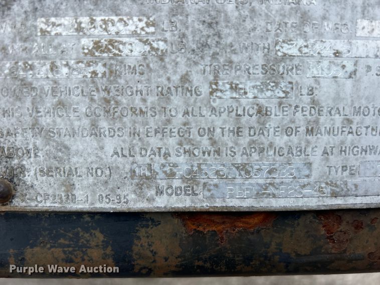 image for item EG0842 1996 Fruehauf Trailer Corporation PBFL-NF2S-451 flatbed trailer