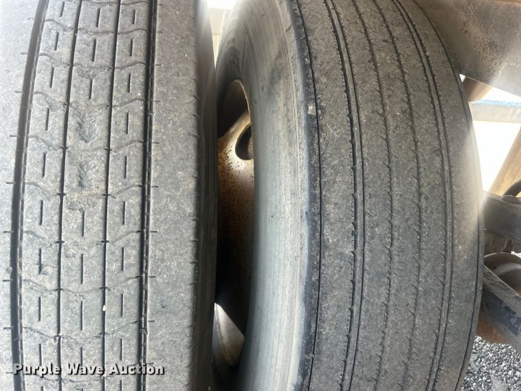 image for item EG0864 2008 Trailmobile dry van trailer