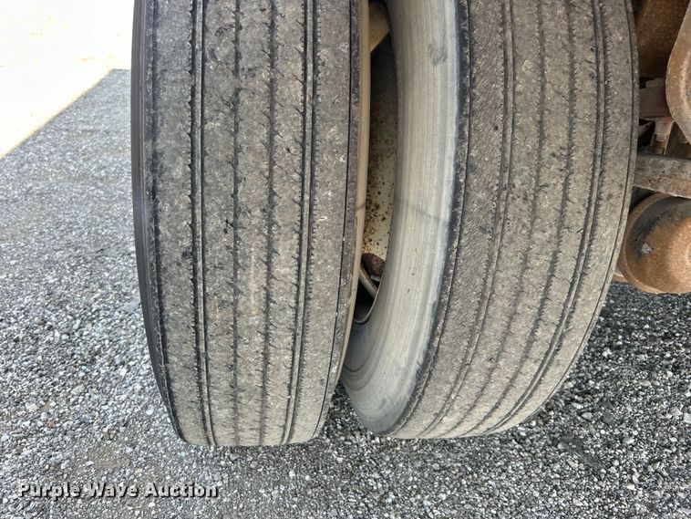 image for item EG0864 2008 Trailmobile dry van trailer