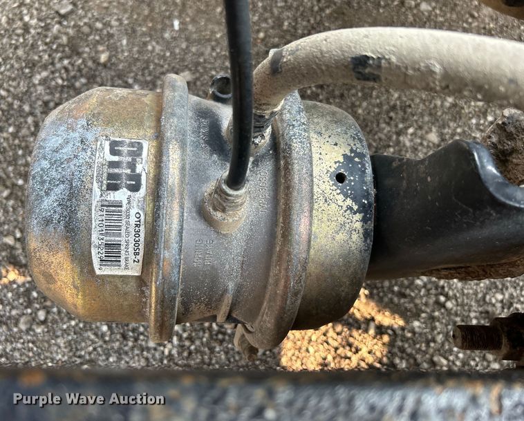 image for item EG0871 2000 International  9100i semi truck