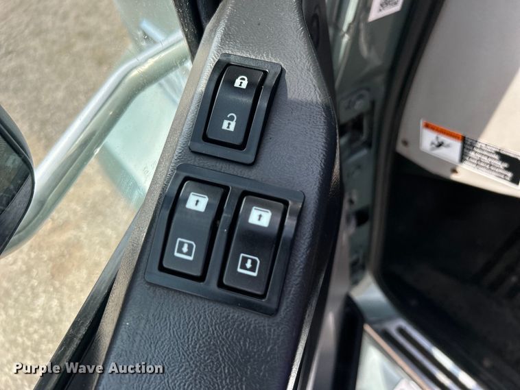 image for item EG0927 2016 Western Star 5700XE  semi truck