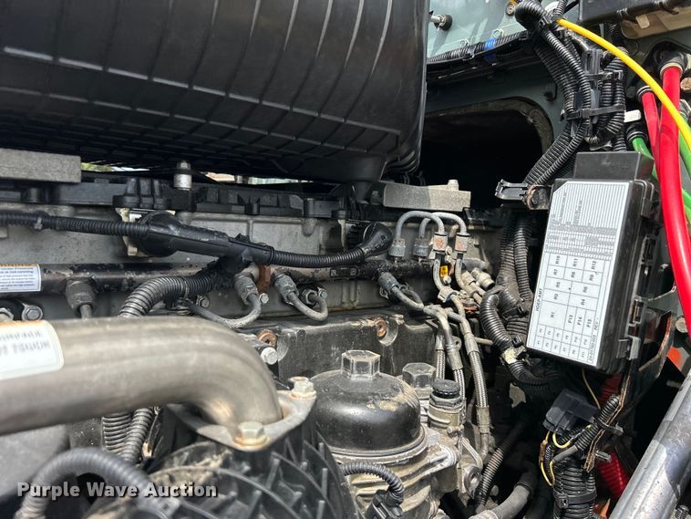 image for item EG0927 2016 Western Star 5700XE  semi truck