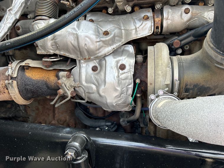 image for item EG0927 2016 Western Star 5700XE  semi truck