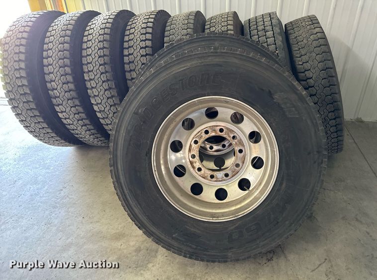 image for item EH4427 (16) 11R24.5 tires and wheels
