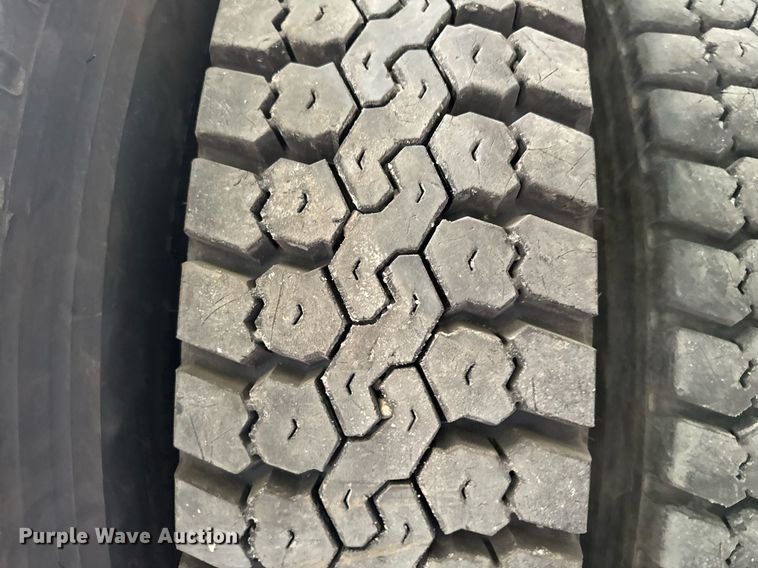 image for item EH4427 (16) 11R24.5 tires and wheels