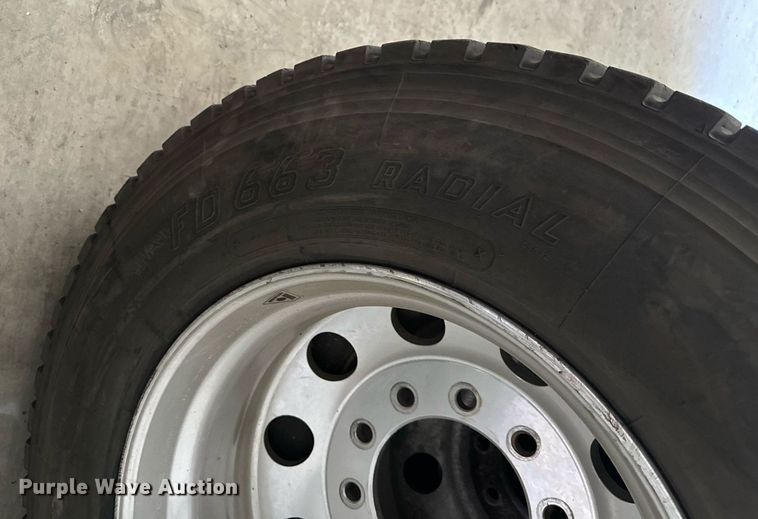 image for item EH4427 (16) 11R24.5 tires and wheels