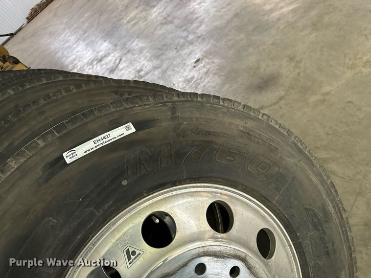 image for item EH4427 (16) 11R24.5 tires and wheels