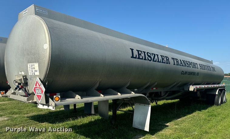 image for item EI4032 2010 Polar tank trailer