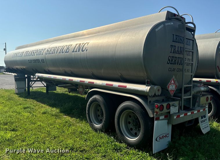 image for item EI4032 2010 Polar tank trailer